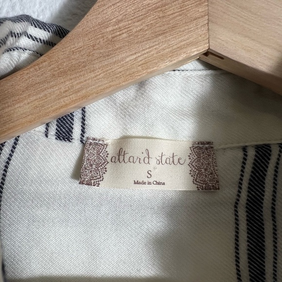 Altar'd state off white navy long sleeve button down shirt S - Picture 2 of 5